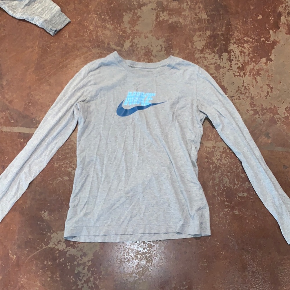 Women’s long sleeve